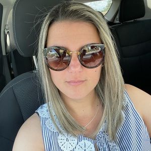 Meet your Posher, Grettel